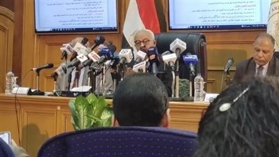 وزير التعليم يشدد على الابتعاد عن الأسئلة الدينية والحزبية في امتحانات الثانوية العامة