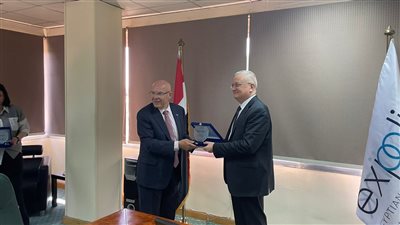 سفير موسكو بالقاهرة يشيد بالمنتجات المصرية ويطالب بالتوسع في تصديرها إلى السوق الروسية