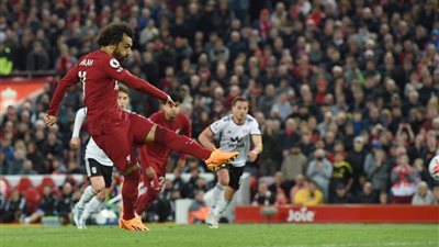 بقدم محمد صلاح، ليفربول يتقدم على فولهام بهدف في الشوط الأول