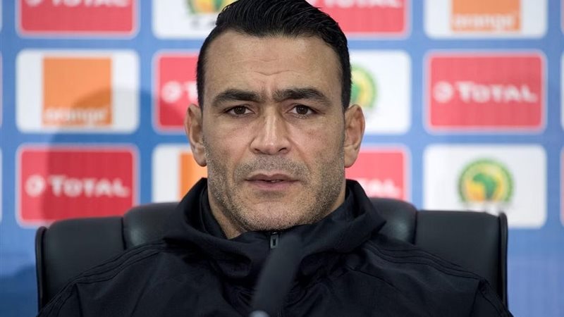 عصام الحضري مدرب