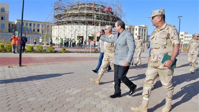  8 صور ترصد تفقد الرئيس للأكاديمية العسكرية بمقر القيادة الاستراتيجية في العاصمة الجديدة