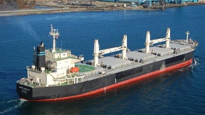 تصدير 49 ألف طن فوسفات عبر ميناء سفاجا إلى الهند