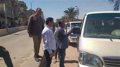 رئيس مركز ومدينة البدرشين يتفقد محطات الوقود والمواقف بالبدرشين (صور)