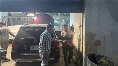 إغلاق 4  محلات وورش مخالفة لقرارات المواعيد الصيفية بحي جنوب الجيزة (صور)