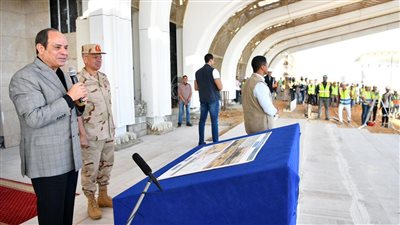  السيسي لعمال العاصمة الجديدة: خلصتوا ولا لسه؟ أنا شايف حاجة جميلة 