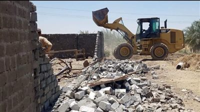 إزالة 7 حالات تعد على أراضي أملاك الدولة بالأقصر