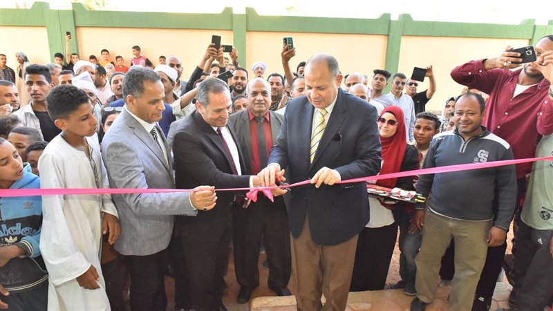 افتتاح مدرسة جديدة