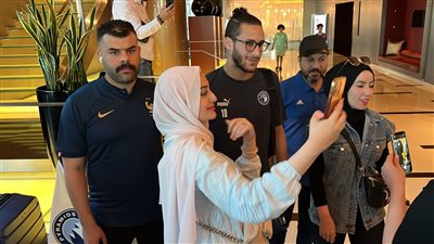 السوبر المصري، حافلة بيراميدز تغادر فندق الإقامة إلى استاد محمد بن زايد بأبو ظبي ( صور)