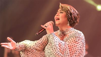شيرين عبد الوهاب تتألق مجددا بحفل روائع الموجي (فيديو)