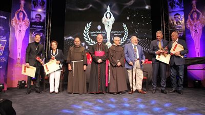 أخبار الفن اليوم: يحيى الفخراني وهناء الشوربجي أبرز المكرمين بمهرجان الكاثوليكي للسينما.. ومحمد سامي يتعاقد على مسلسل جديد