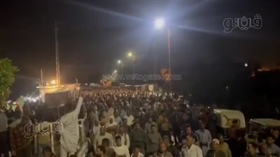 أهالي المنوفية يؤدون صلاة الحاجة بنية العثور على شاب غارق في الرياح البحيري