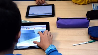  انطلاق امتحانات أبنائنا في الخارج 2023 إلكترونيا.. اليوم 