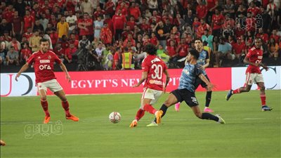 شوط أول سلبي بين الأهلي وبيراميدز في السوبر المصرى