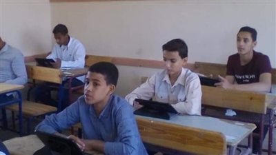 تعرف على موعد بدء امتحانات الصف الثاني الإعدادي العام والمهني بالأقصر (صور)