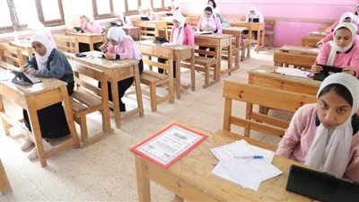 انطلاق امتحانات صفوف النقل للتعليم الفني والصف الأول الثانوي العام في الوادي الجديد