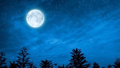 اقتران ثلاثي للقمر مع أكبر وأصغر كوكبي المجموعة الشمسية