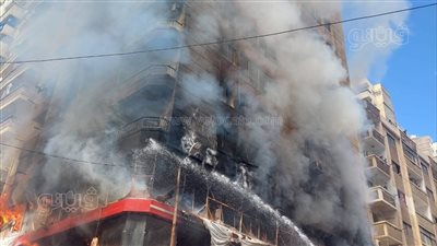 20 صورة ترصد حريق معرض الأثاث وخسائره بالإسكندرية 