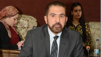 يحيى عفيفي: ضرورة إعادة النظر في السياسات التي أدت لبطء حركة الاستثمارات والتجارة الخارجية 