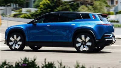 تسليم أول سيارة فيسكر أوشن دفع رباعي كهربائية لأول عميل