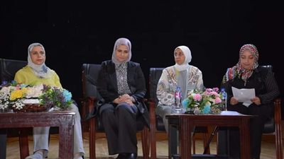 كلية البنات جامعة عين شمس: 90% من القطاعات تعمل بالتحول الرقمي 