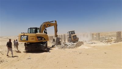 استرداد 350 فدانا و4780 مترا مربعا من أملاك الدولة بأسيوط 