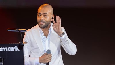 تامر عاشور: أنا أول مطرب مصري يحيي حفلين كاملين العدد في جدة