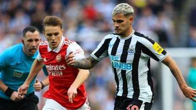 الدوري الإنجليزي، شوط أول سلبي بين آرسنال ونيوكاسل 
