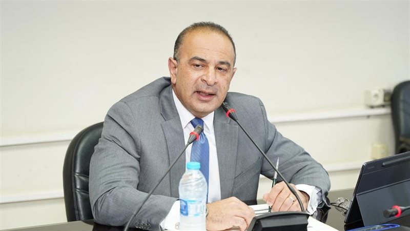 الدكتور احمد كمالي