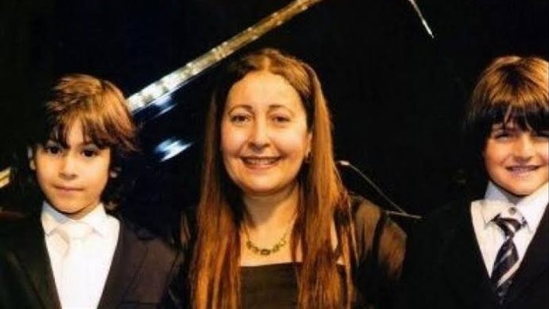 الفنانة مشيرة عيسى،