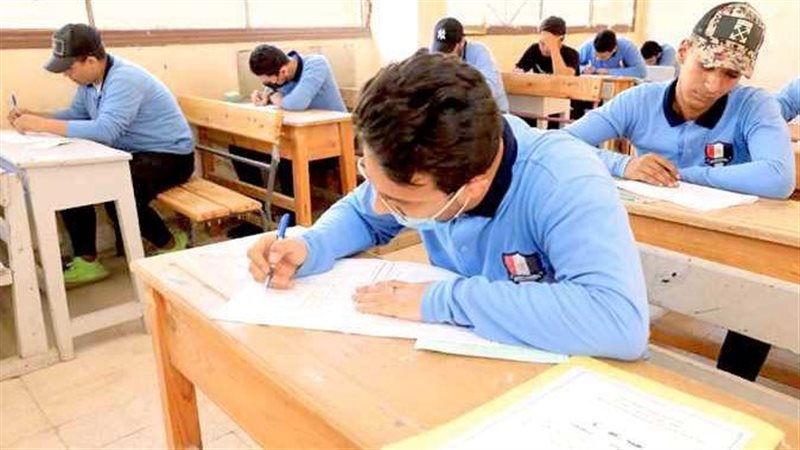امتحانات العام الدراسي