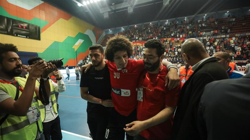 على زين لاعب رجال