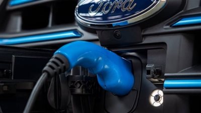 فورد تفتتح مصنعًا بـ 66 مليار جنيه لإنتاج السيارات النظيفة