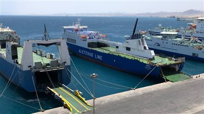 تداول 15 ألف طن بضائع عامة ومتنوعة بموانئ البحر الأحمر