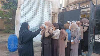  265 ألف طالب يؤدون امتحانات النقل لنهاية العام الدراسي بالغربية (صور)