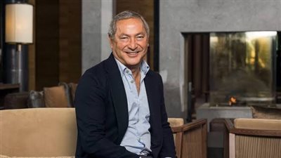 سميح ساويرس: مصر أمامها 50 عامًا لتخفيض عدد الموظفين في جهاز الدولة (فيديو)