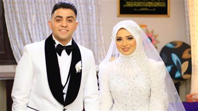 الخطيب يهنئ عروسة أهلاوية في فيديو مسجل 