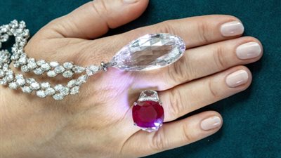 بيع مجوهرات المليارديرة النمساوية الشهيرة هايدي هورتن في مزاد