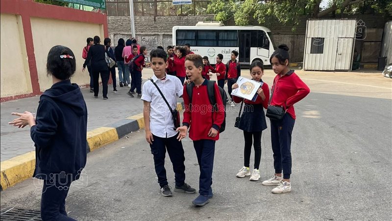 طلاب صفوف النقل،
