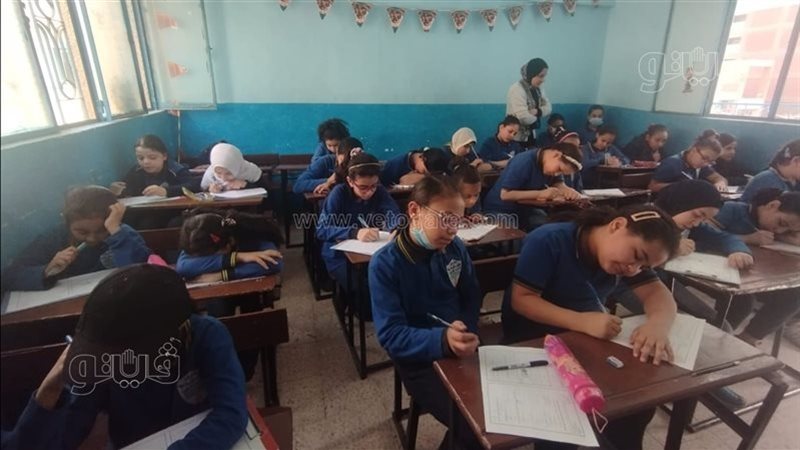 طلاب الصف الرابع