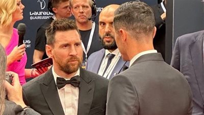 يتعلق ببرشلونة، تفاصيل حوار ميسي مع ليفاندوفسكي 