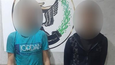  القبض على مسجلين خطر بصحبتهما 3 أطفال لاستغلالهم فى أعمال التسول بالأزبكية 