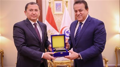 وزير الصحة وسفير أوزبكستان يناقشان تعميق التعاون بين البلدين