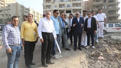 محافظ الجيزة يعاين مواقع تحويلات المرافق  بترعة المريوطية بمنطقة المنشية (صور) 