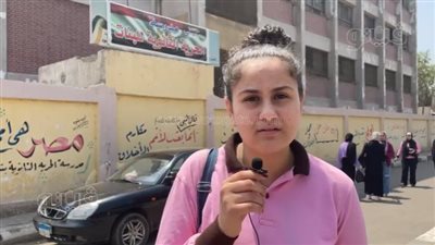 طالبة في الصف الثاني الثانوي: امتحان التطبيقات الرياضية في مستوى الخارقين ( فيديو)