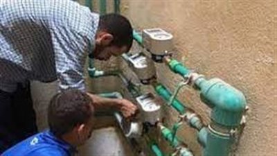 رئيس مياه القناة: استبدال عدادات المياه المعطلة بأخرى مسبقة الدفع 