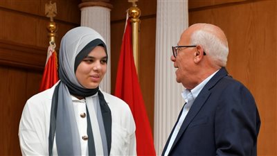 محافظ بورسعيد يعقد لقاء موسعا مع الشباب (صور)