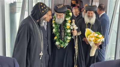 البابا تواضروس يصل روما ويتجه إلى الفاتيكان