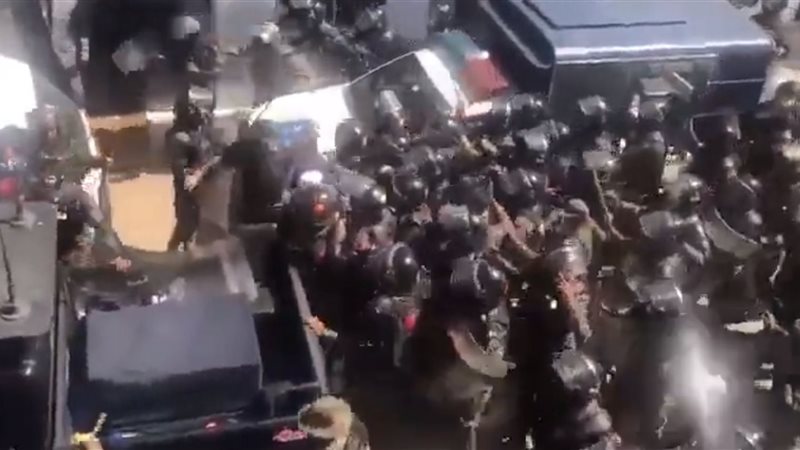 القبض علي عمران خان،