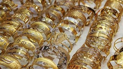 المعادن والمشغولات المستثناة من قرار إعفاء واردات الذهب من الضريبة الجمركية للقادمين من الخارج 