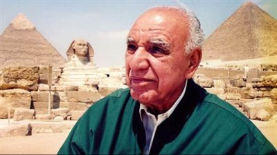 صلاح أبو سيف، رائد الواقعية الذي حقق مجده السينمائي بـ ذهب زوجته، وهذا سر انحيازه للفقراء